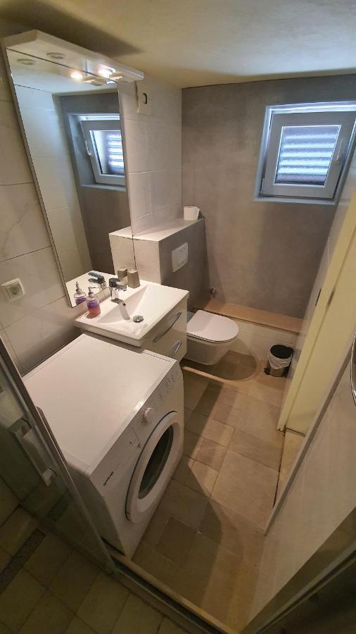 Holiday Home Gustirna Selca  Экстерьер фото