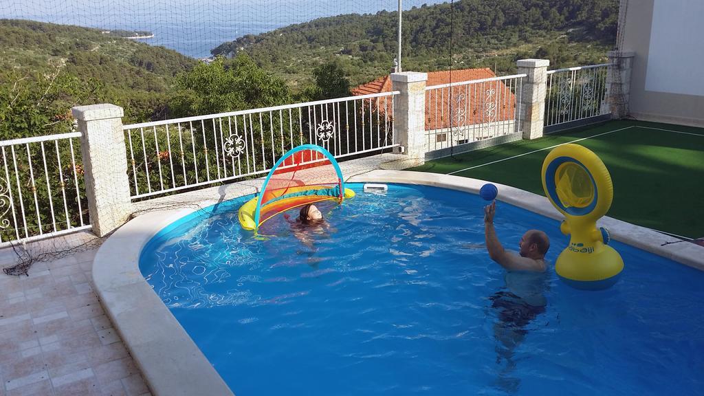 Holiday Home Gustirna Selca  Экстерьер фото